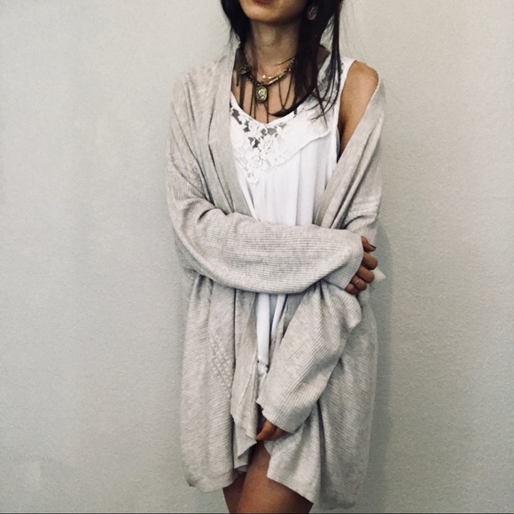 Brand new baggy thin knit cardigan - Picture 3 of 8